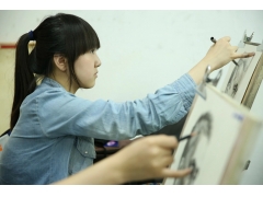 北京画室：刻画80分的头和30分的颈、肩部的组合那也是低分!